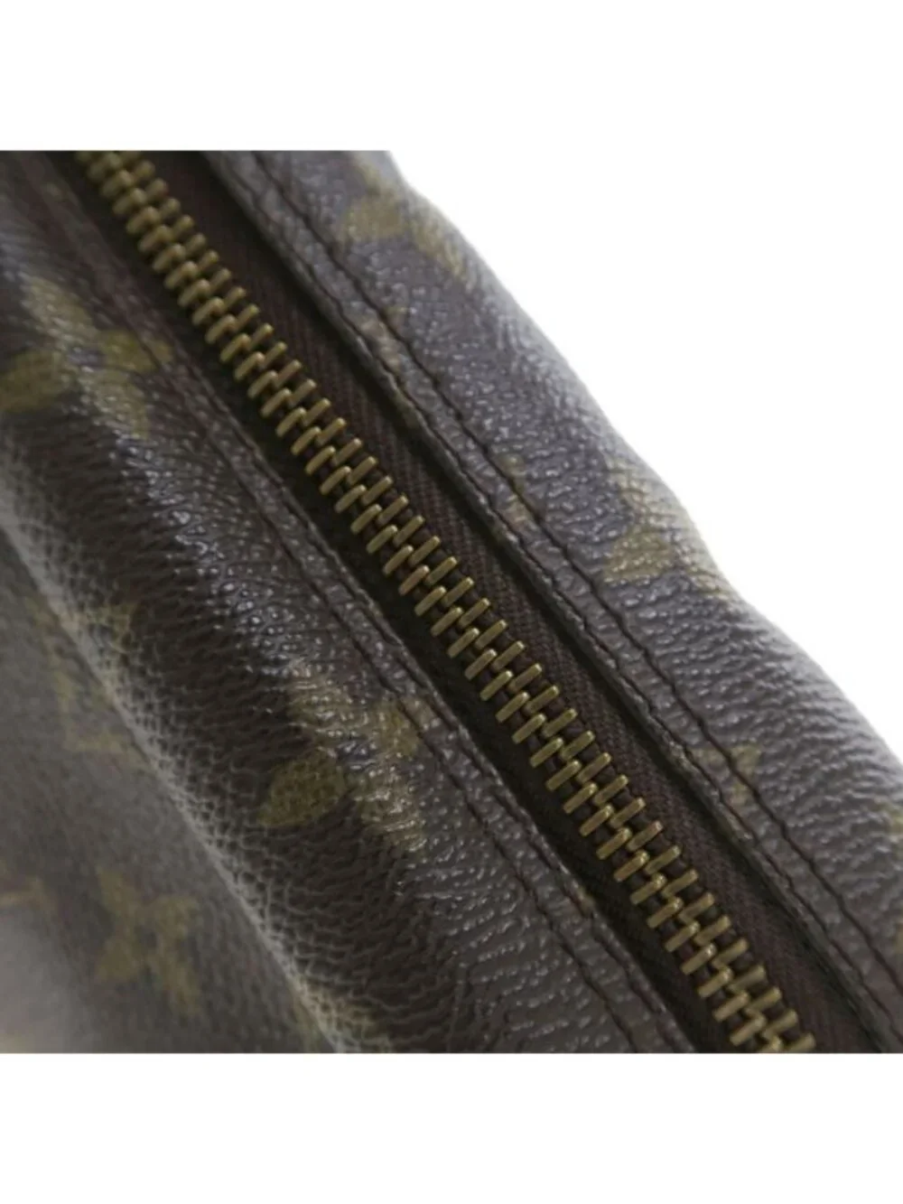 Louis Vuitton Monogram Cosmetic Pouch 28